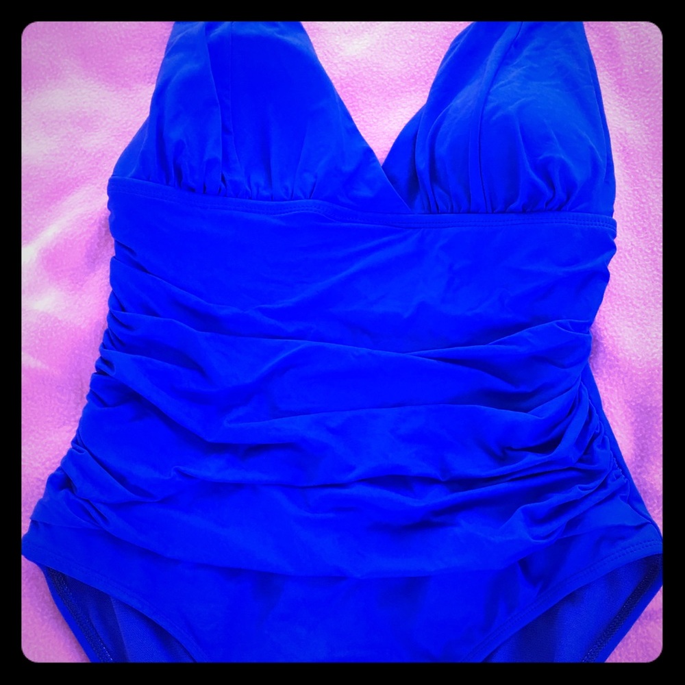 Amazing Blue Liz Claiborne Swimsuit, Size 12! ❤️